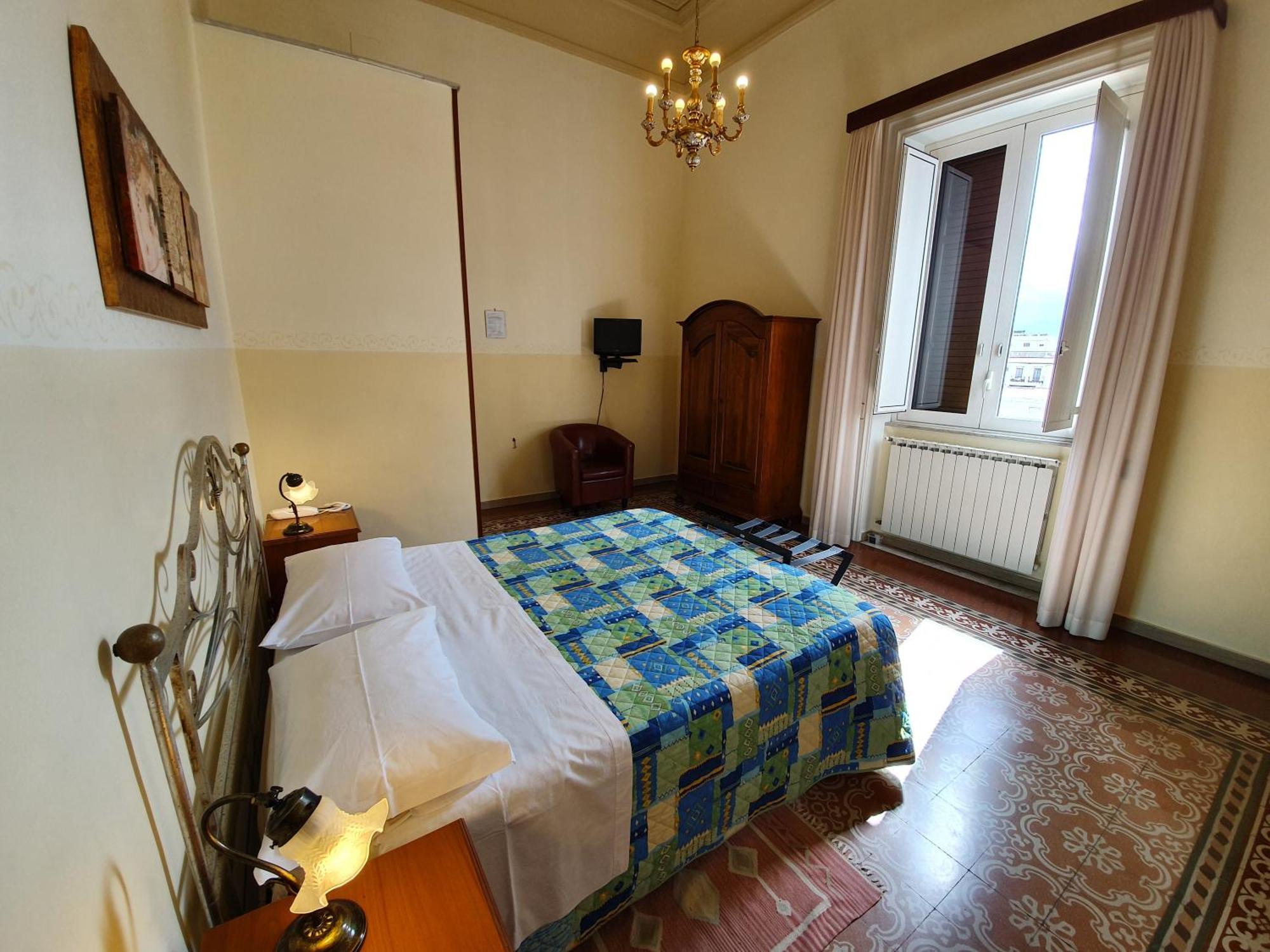 Albergo Cavour ปาแลร์โม ภายนอก รูปภาพ